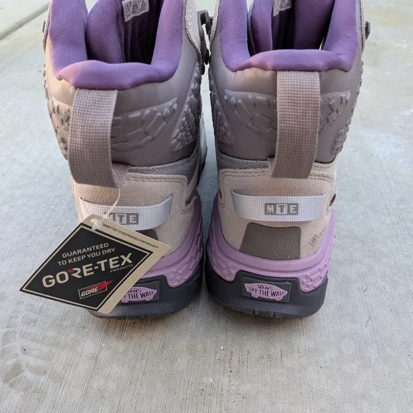 Nwt Vans Crestline MTE Gore Tex Hiking Trail Boots Waterproof Grey Purple